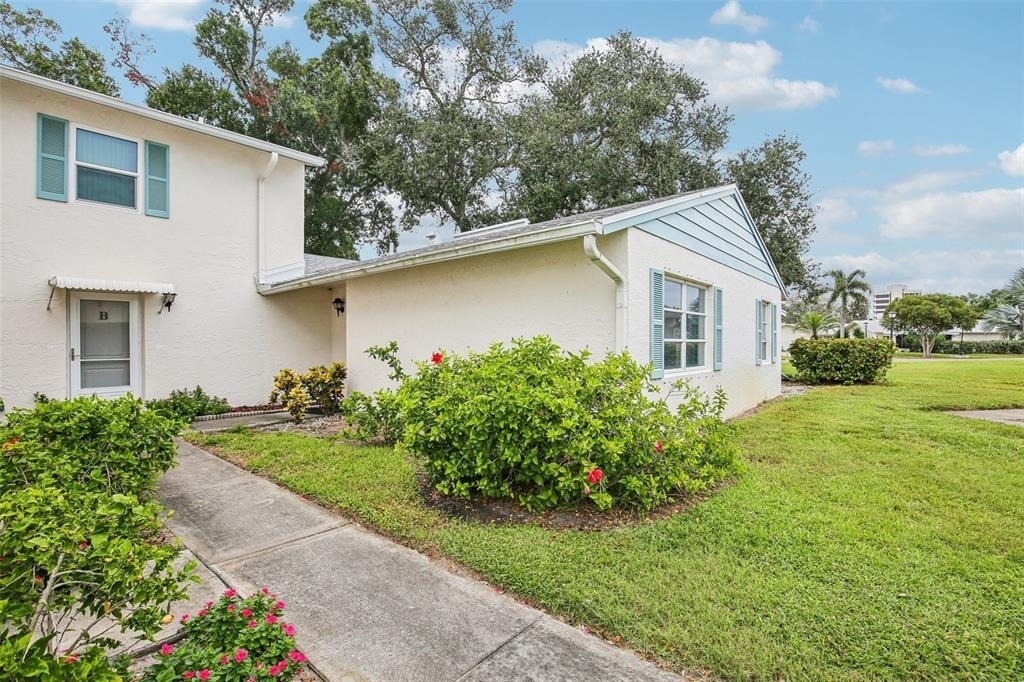 3212 38th Way S - Photo 1