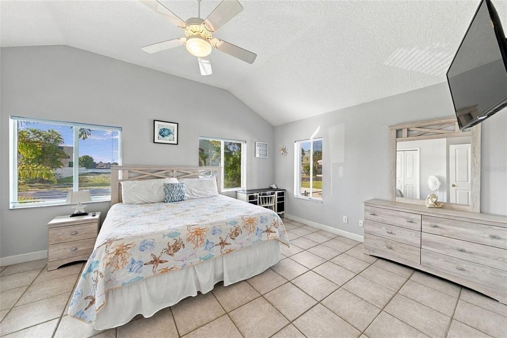 314 10th Avenue - Photo 12