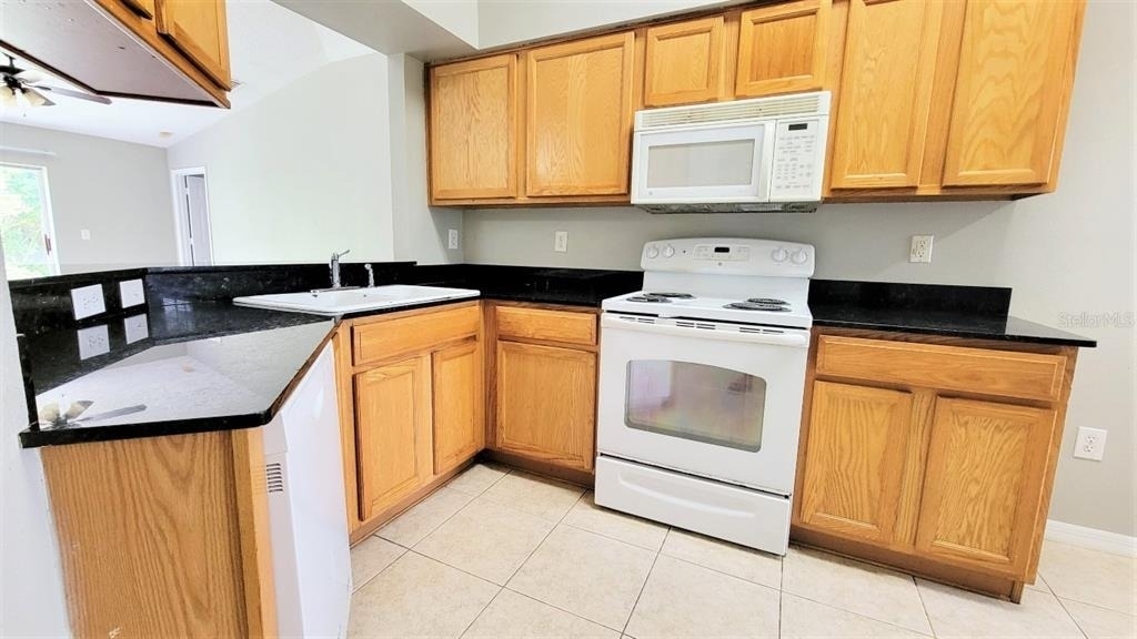 30911 Midtown Court - Photo 7
