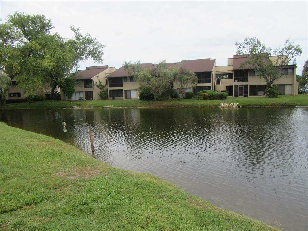 875 S Village Drive N - Photo 3