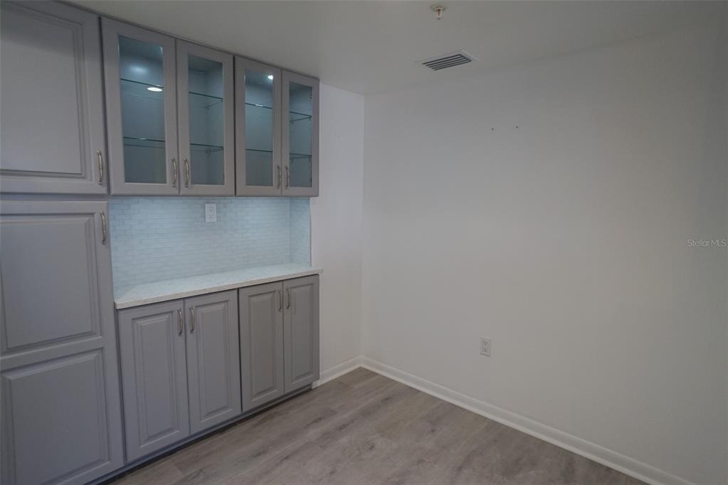 400 Island Way - Photo 6