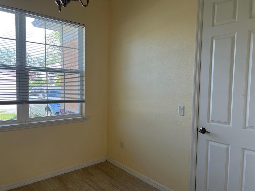 635 Kenneth Way - Photo 7