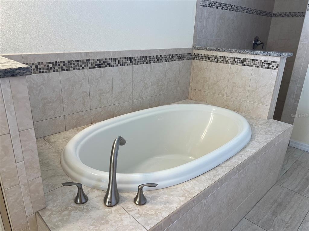 635 Kenneth Way - Photo 19