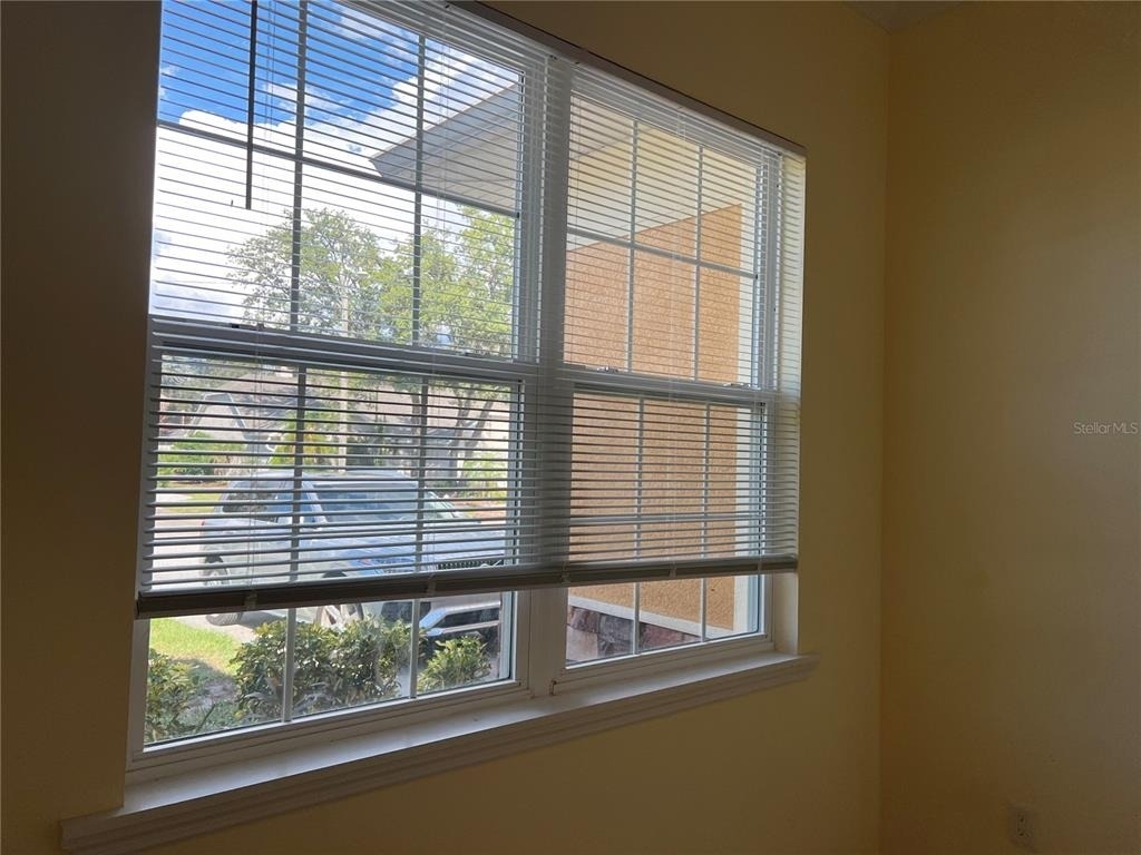 635 Kenneth Way - Photo 8