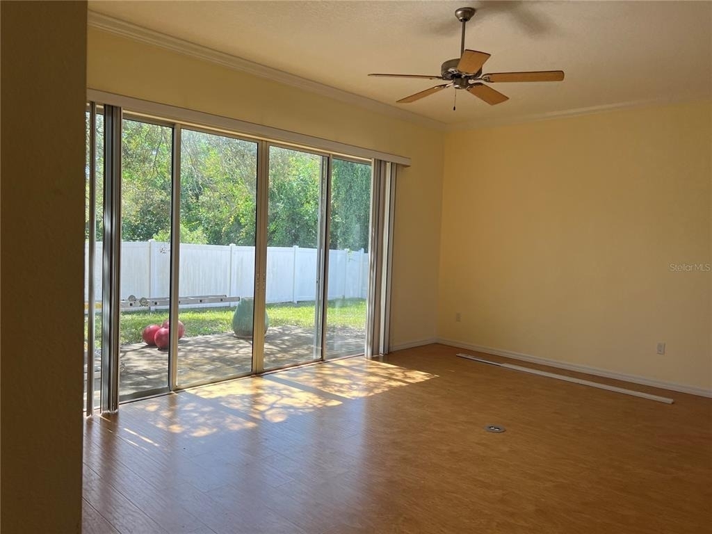 635 Kenneth Way - Photo 11