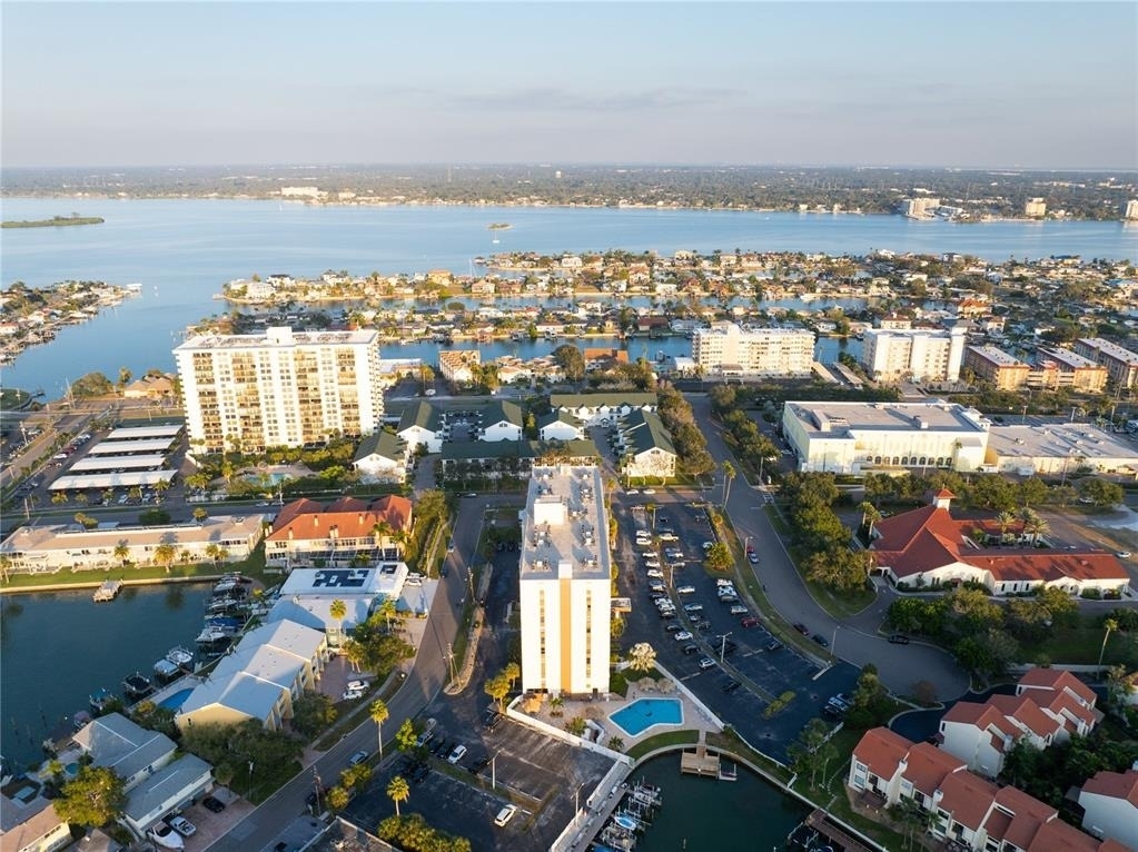 255 Dolphin Point - Photo 7