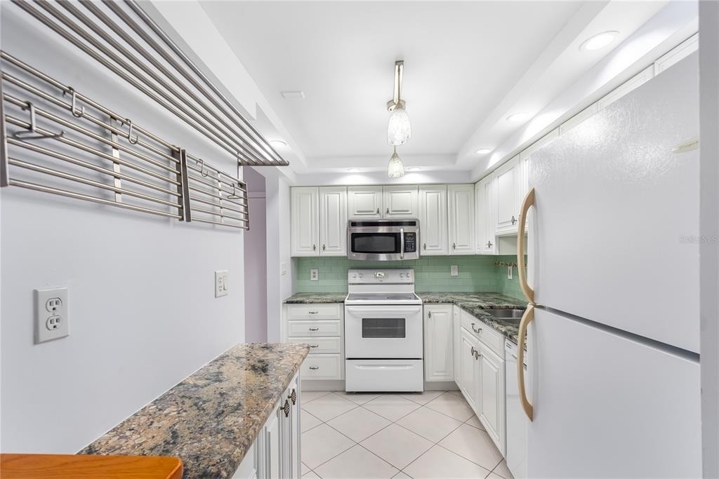 255 Dolphin Point - Photo 17