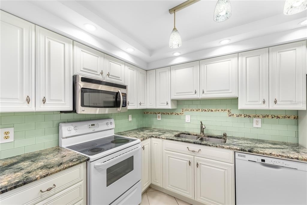 255 Dolphin Point - Photo 49
