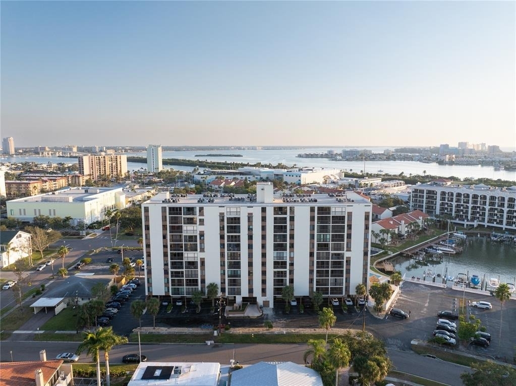 255 Dolphin Point - Photo 3