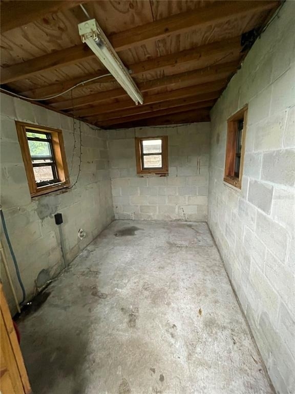 543 Tomoka Road - Photo 11