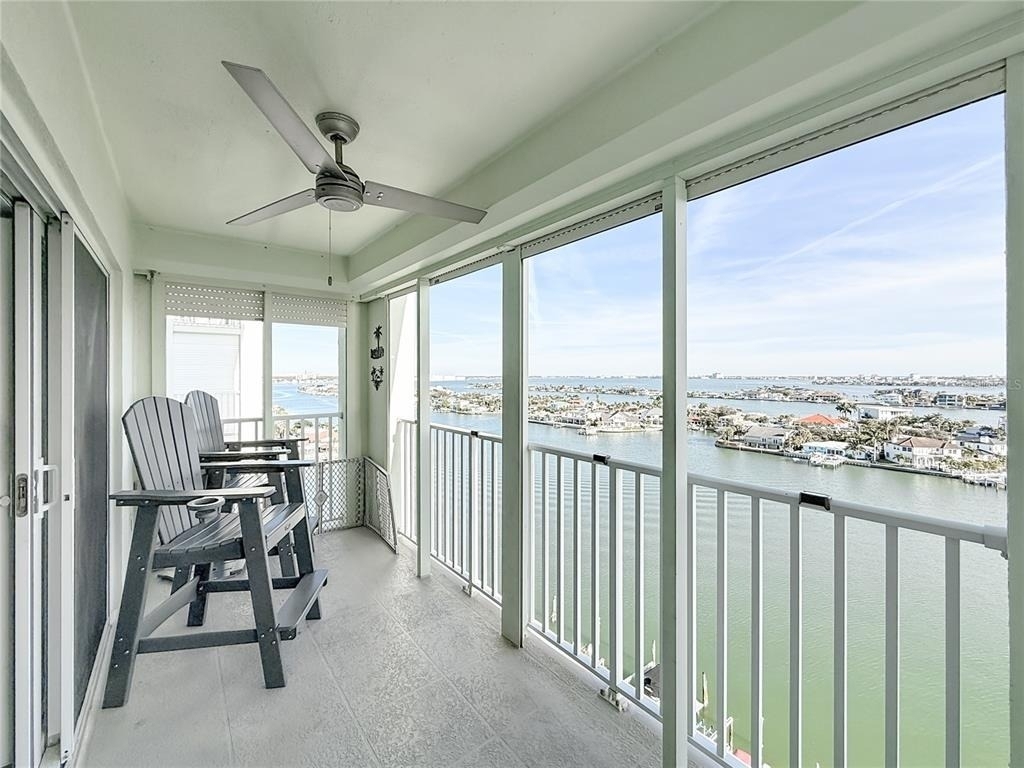 400 64th Avenue - Photo 28