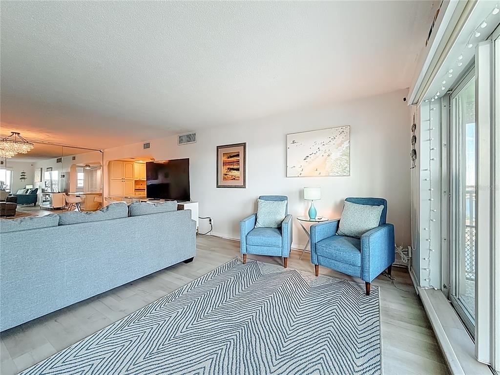 400 64th Avenue - Photo 19