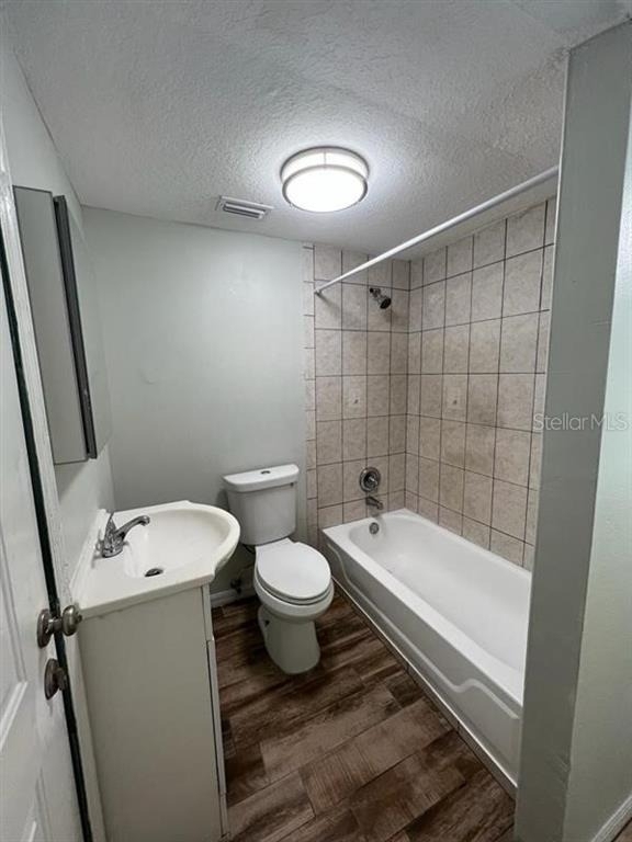 228 N Beaumont Avenue - Photo 4