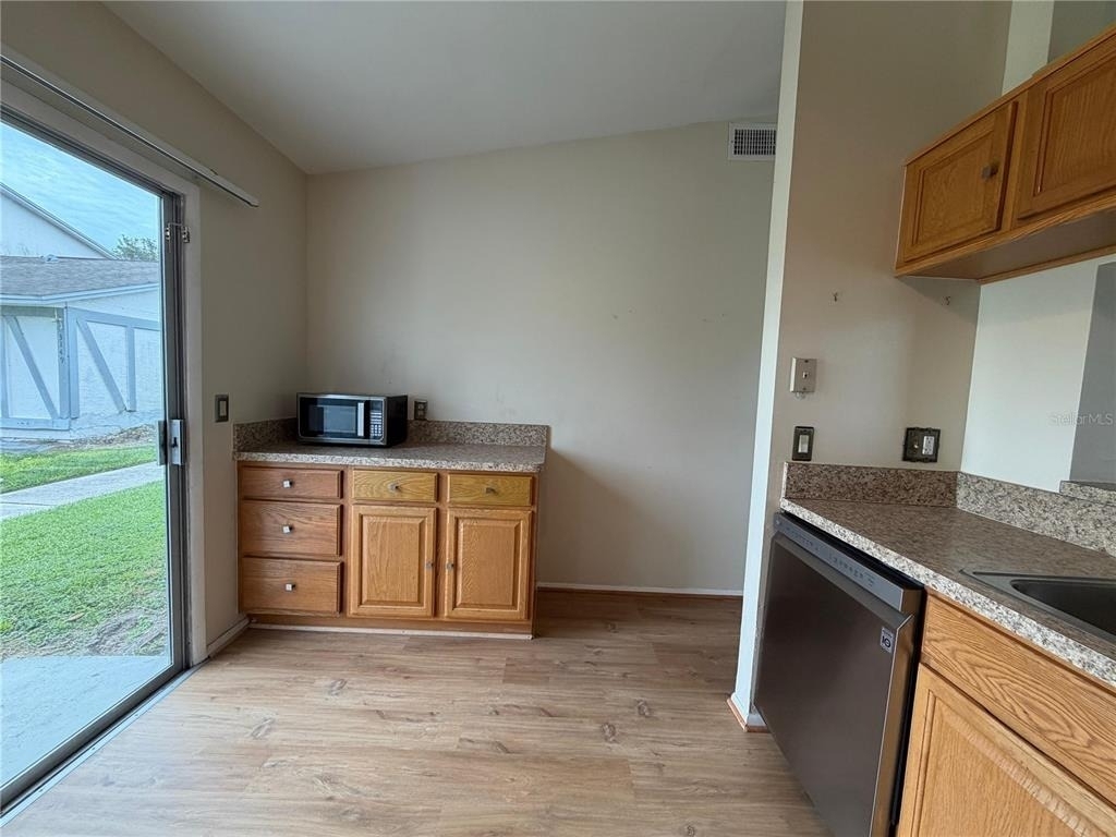 3128 Hempstead Avenue - Photo 7