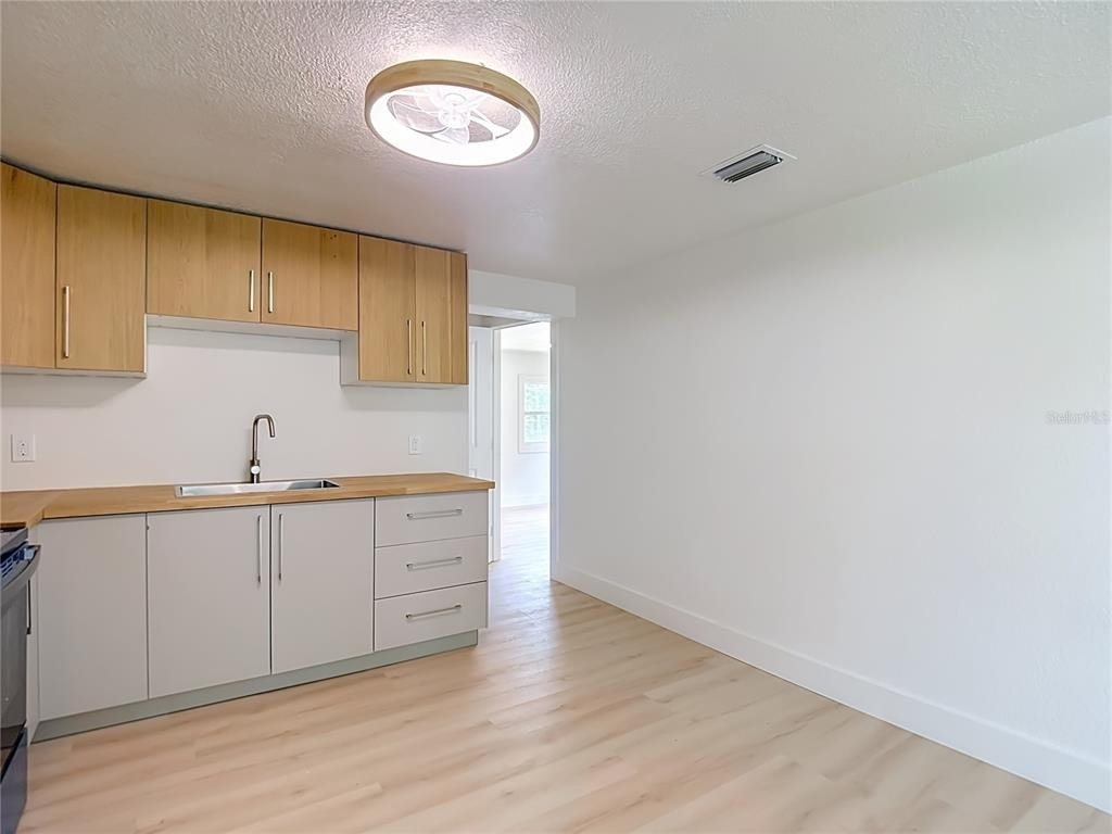 7706 E 25th Avenue - Photo 14