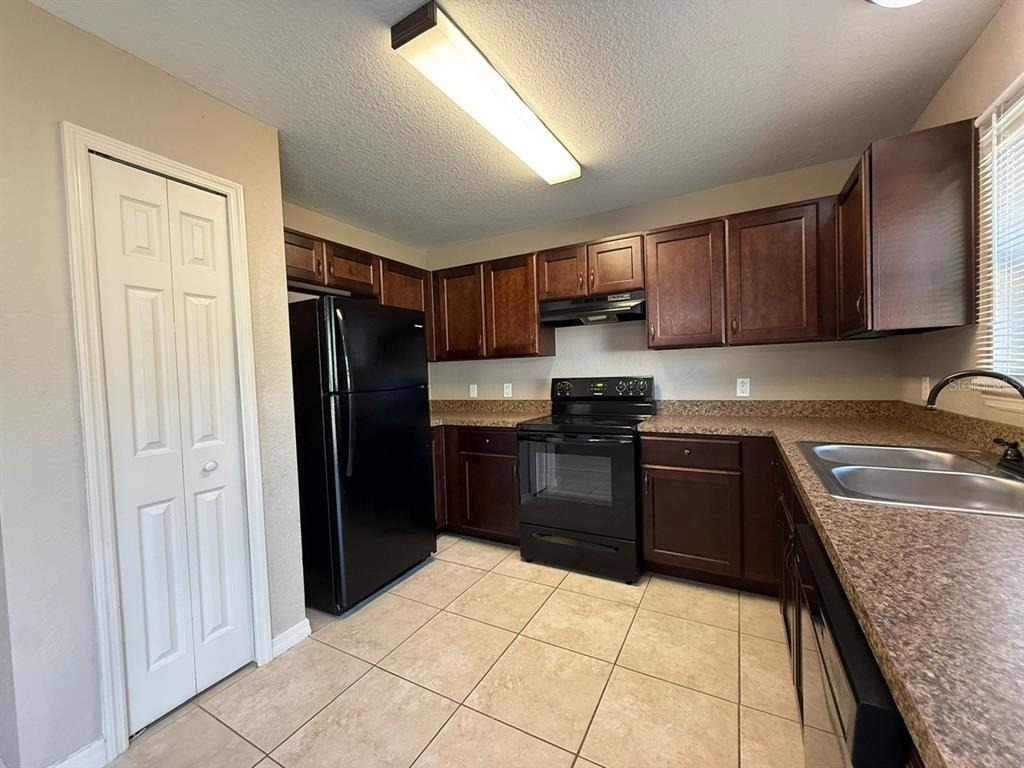 5663 Nw 57th Street - Photo 5