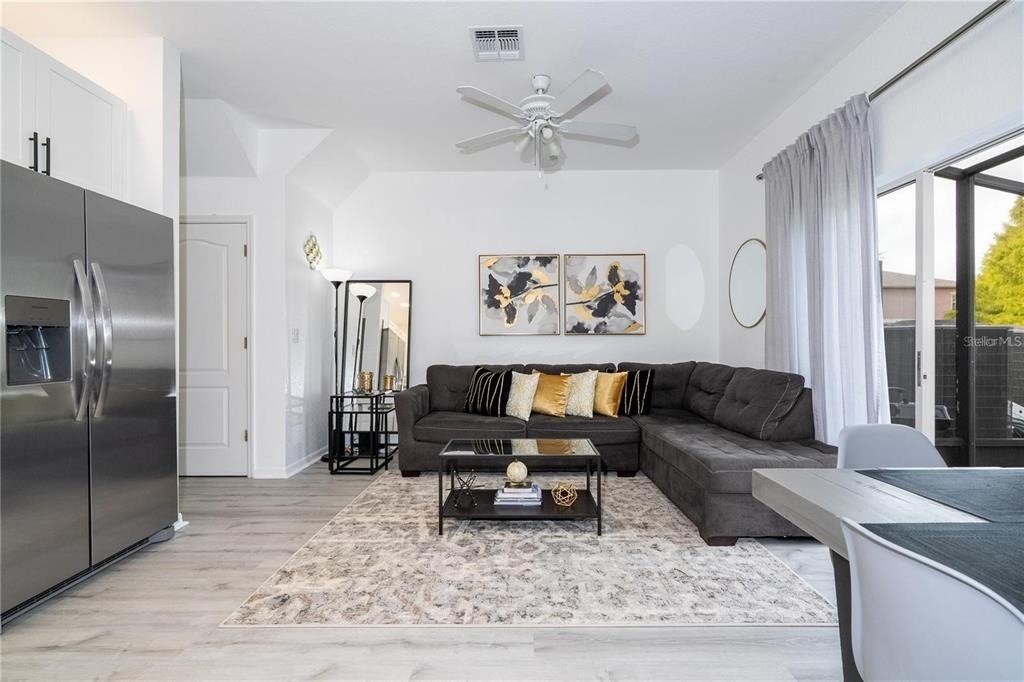 2433 Caravelle Circle - Photo 17