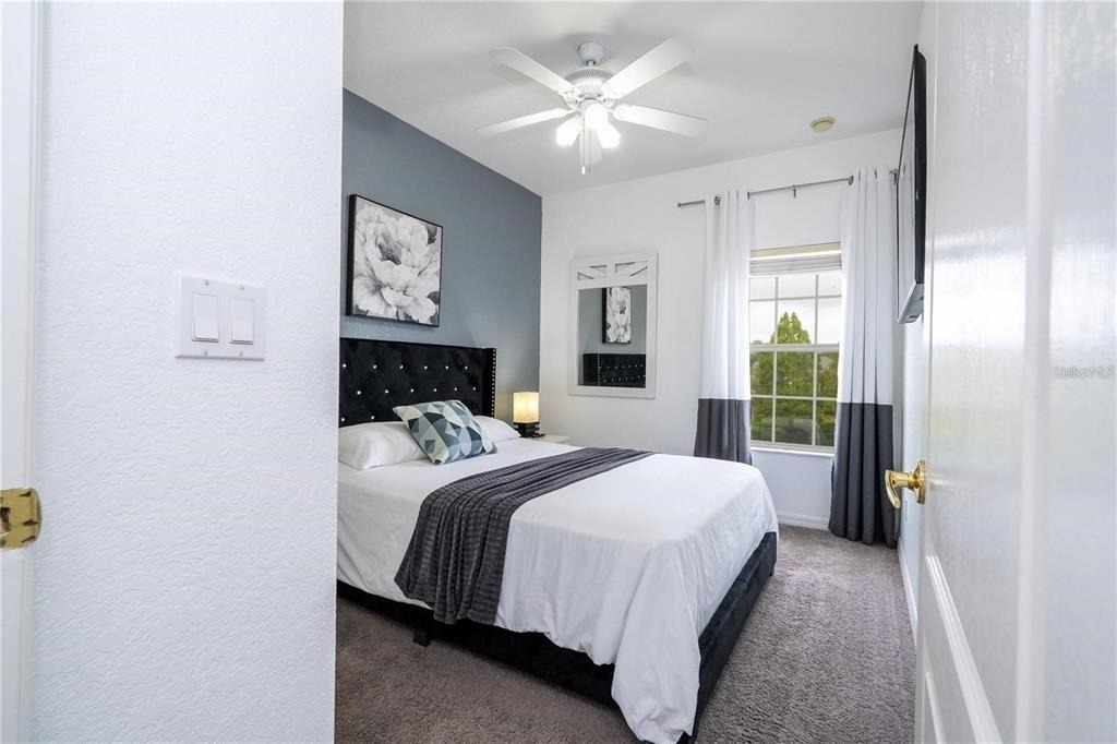 2433 Caravelle Circle - Photo 32