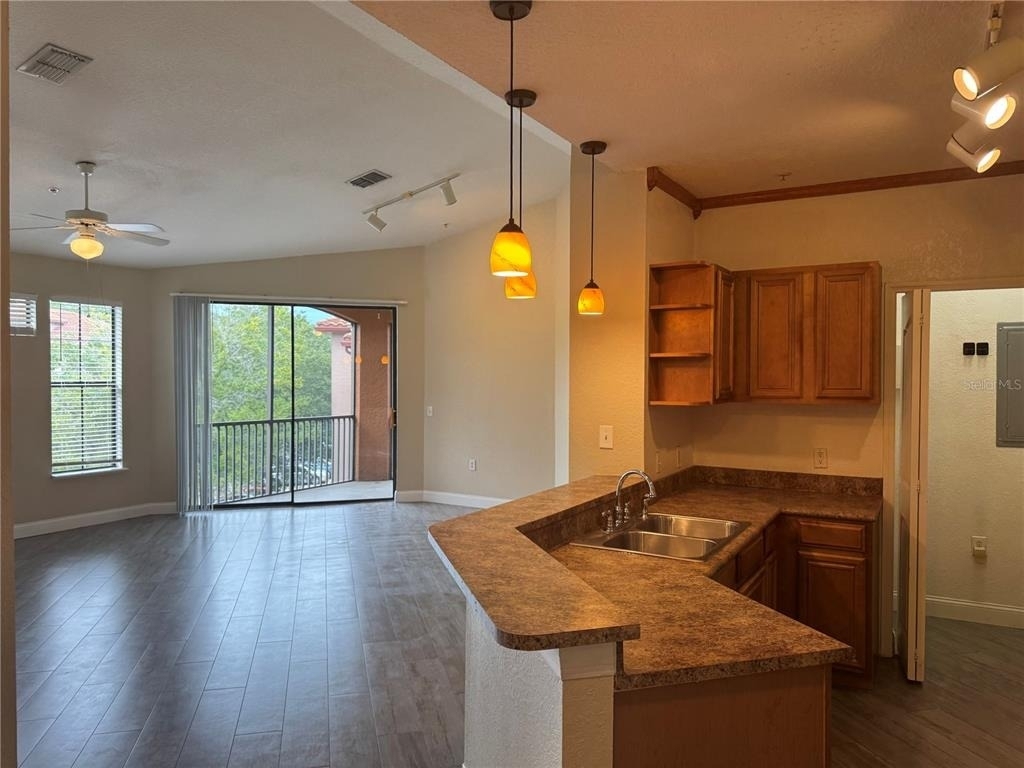6149 Metrowest Boulevard - Photo 4