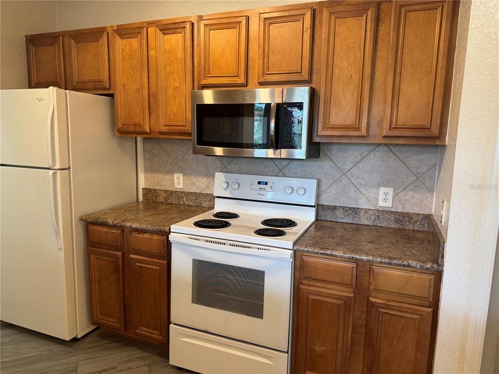6149 Metrowest Boulevard - Photo 6