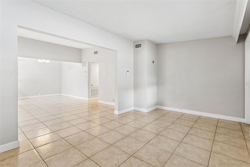 255 Ashwood Drive - Photo 3