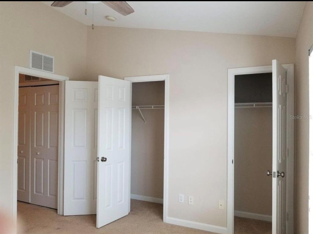 822 Shropshire Loop - Photo 2