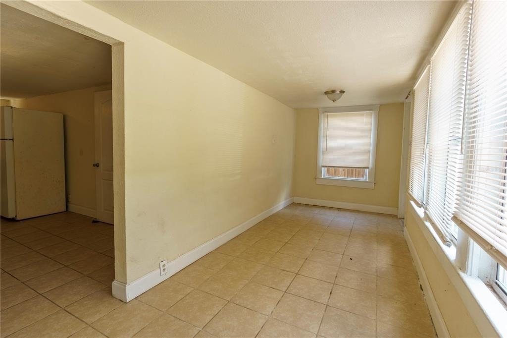 113 W Hanlon Street - Photo 4