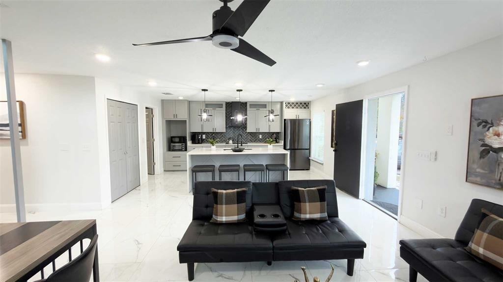 1414 E Harding Street - Photo 4