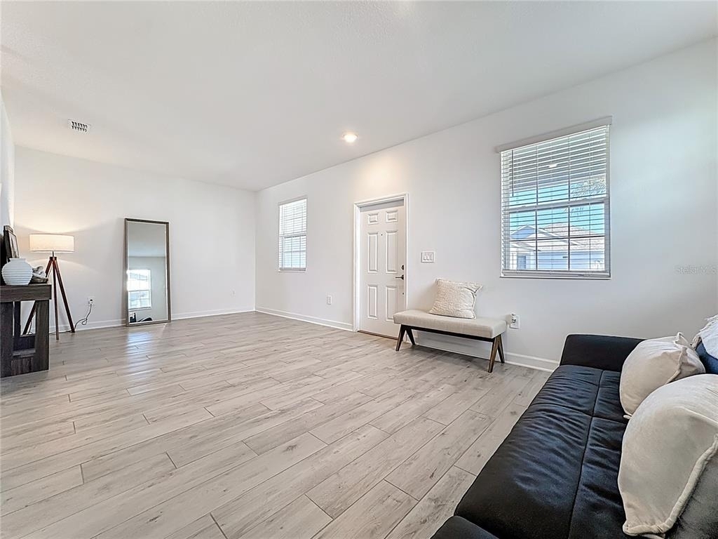 3077 Ella Way - Photo 5