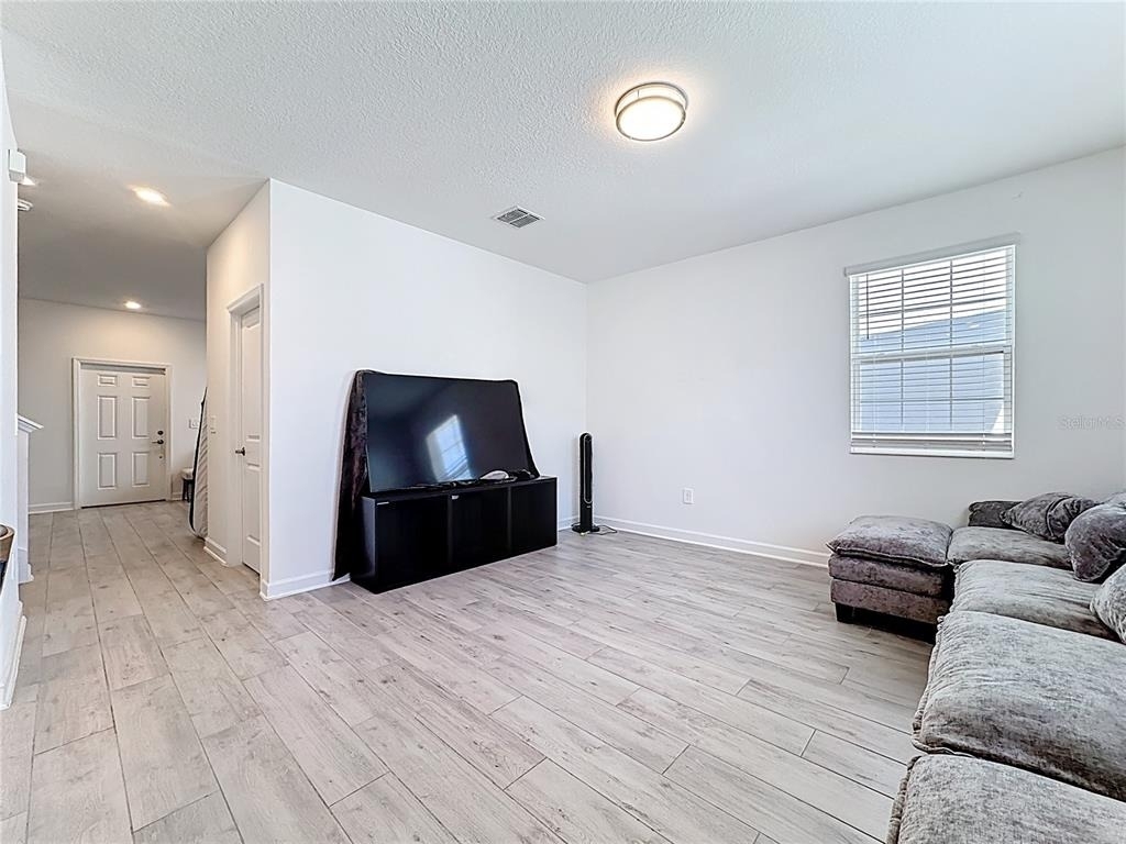 3077 Ella Way - Photo 8