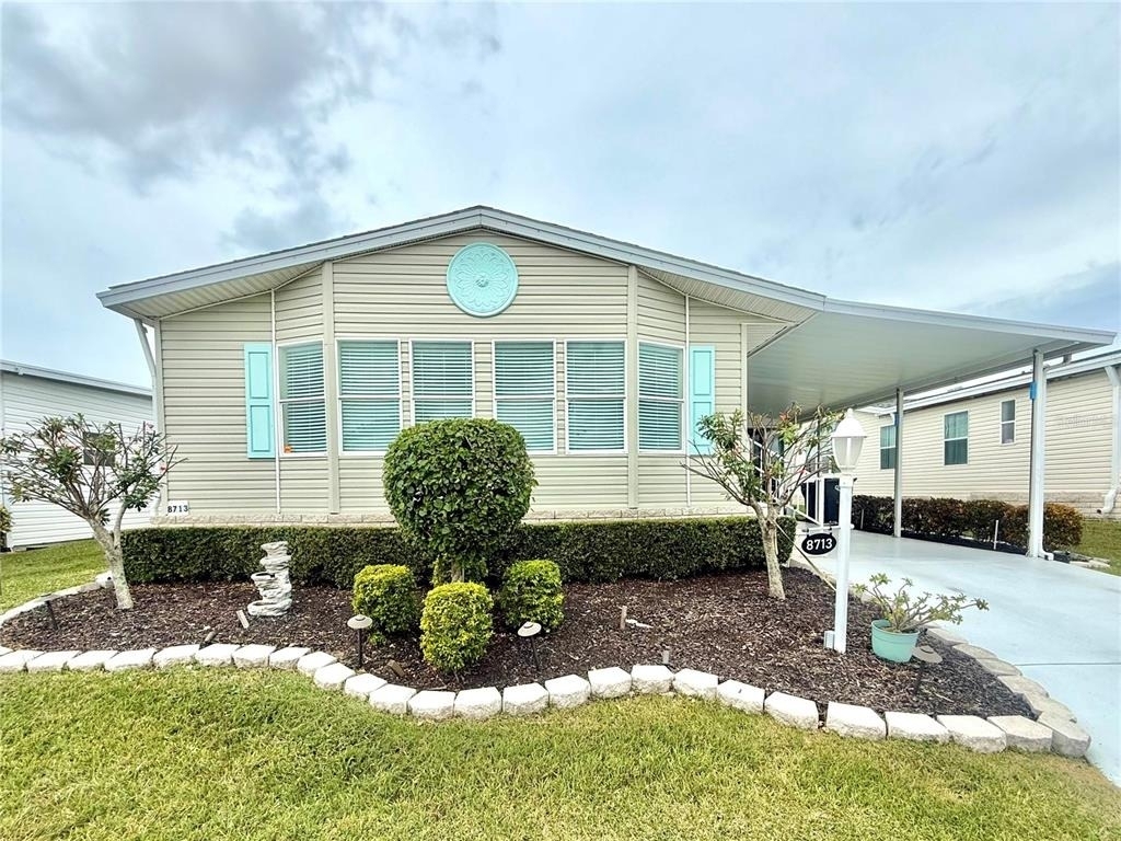 8713 E 28th Avenue - Photo 1