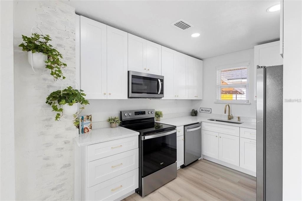 263 Williams Avenue - Photo 9