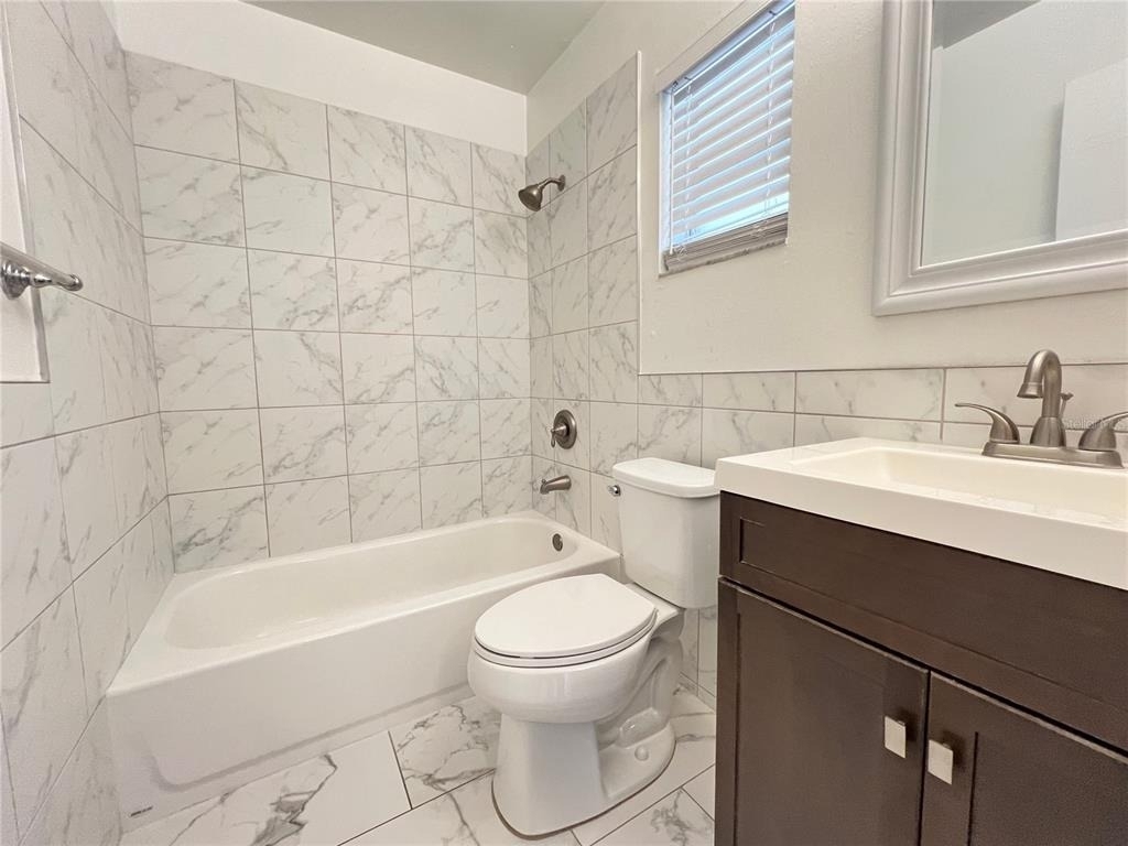 1607 Baltimore Avenue - Photo 7