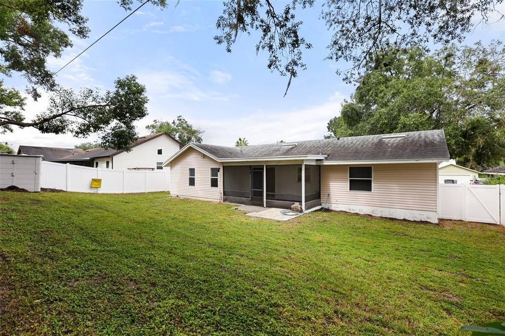 747 Monroe Harbor Place - Photo 25