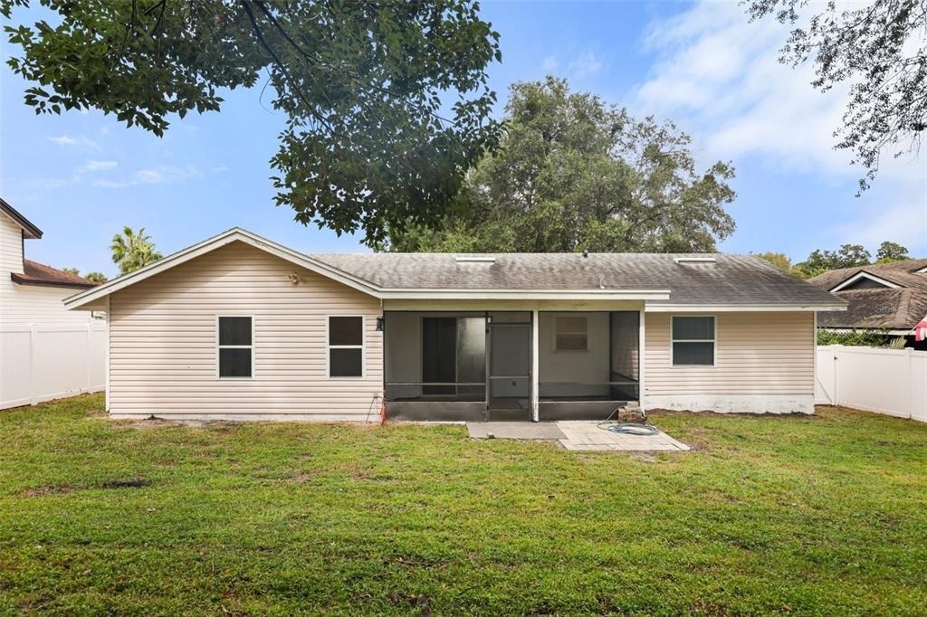 747 Monroe Harbor Place - Photo 23