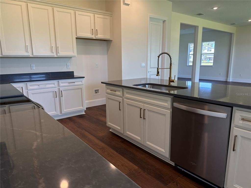 16645 Lone Oak Circle - Photo 14