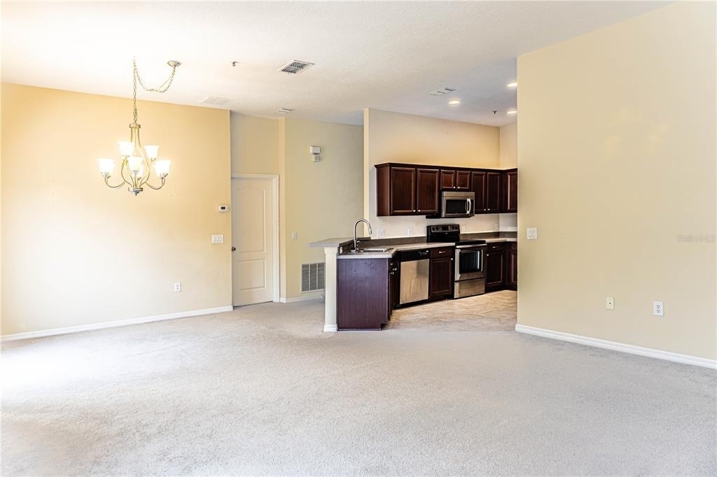 6438 S Goldenrod Road - Photo 5