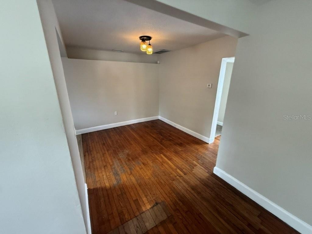 2811 Elizabeth Avenue - Photo 10