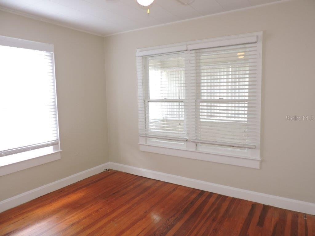 2811 Elizabeth Avenue - Photo 11