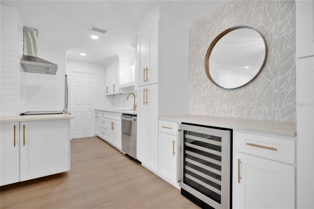 3024 Plaza Terrace Drive - Photo 4