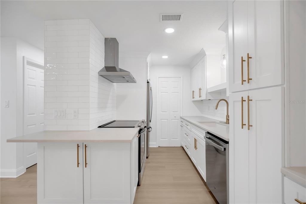 3024 Plaza Terrace Drive - Photo 5
