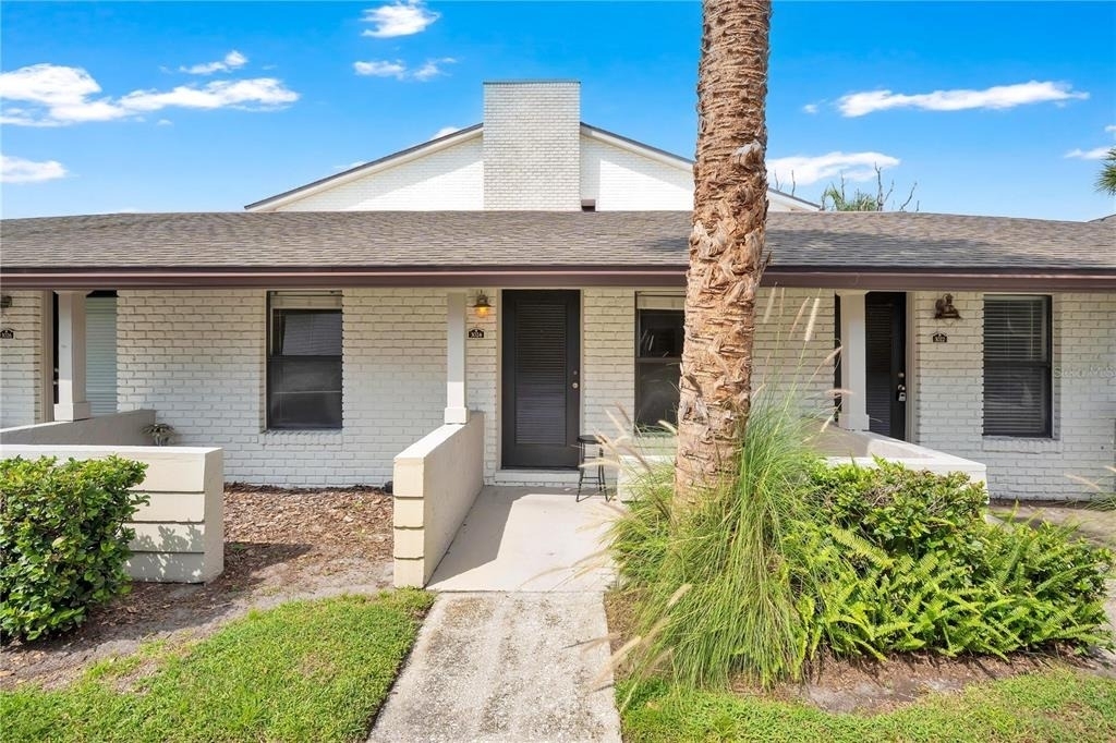 3024 Plaza Terrace Drive - Photo 0