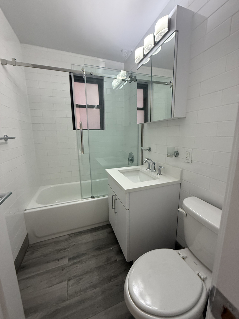 96 5th Avenue - Photo 13