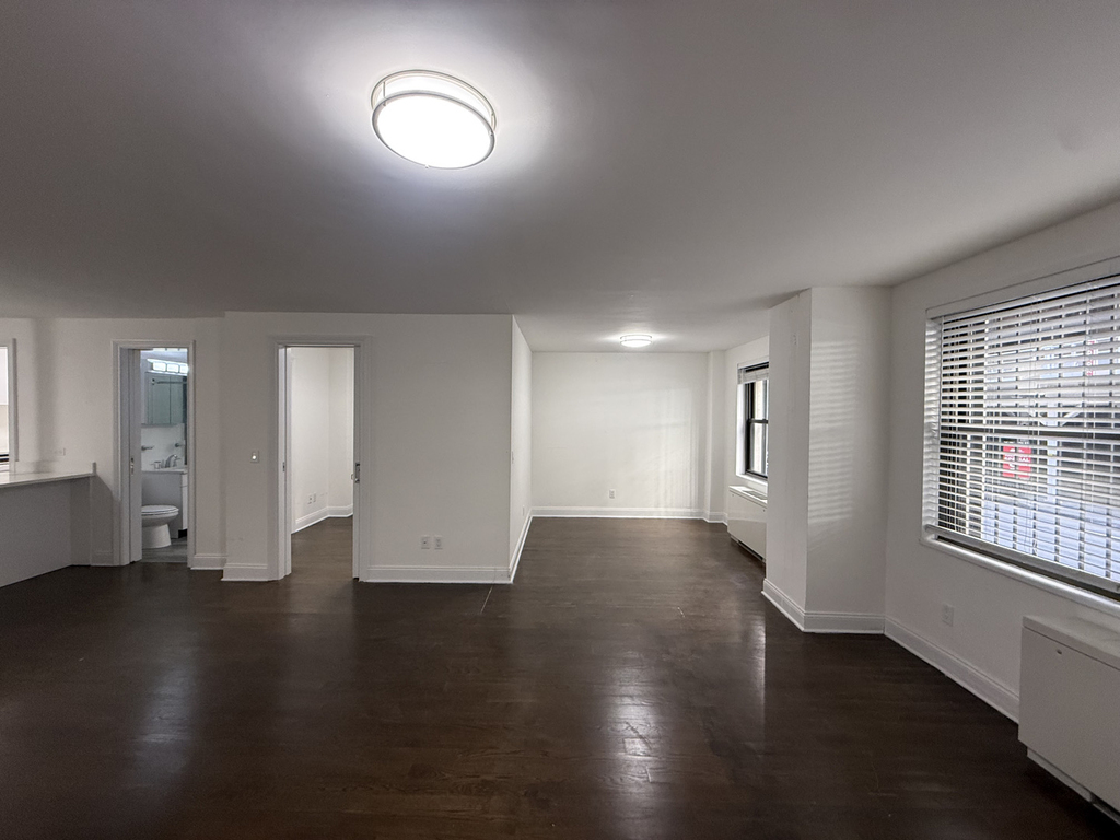 96 5th Avenue - Photo 1