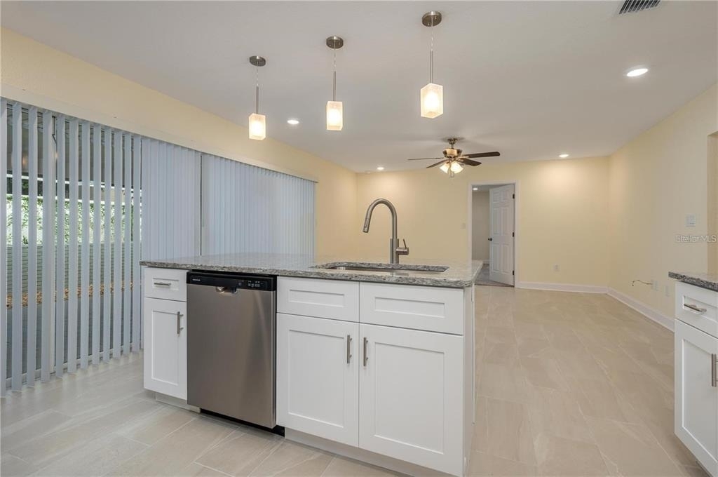 407 Princess Place - Photo 8