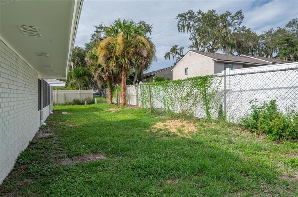 407 Princess Place - Photo 30
