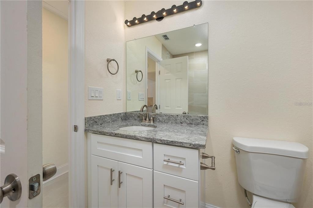 407 Princess Place - Photo 23