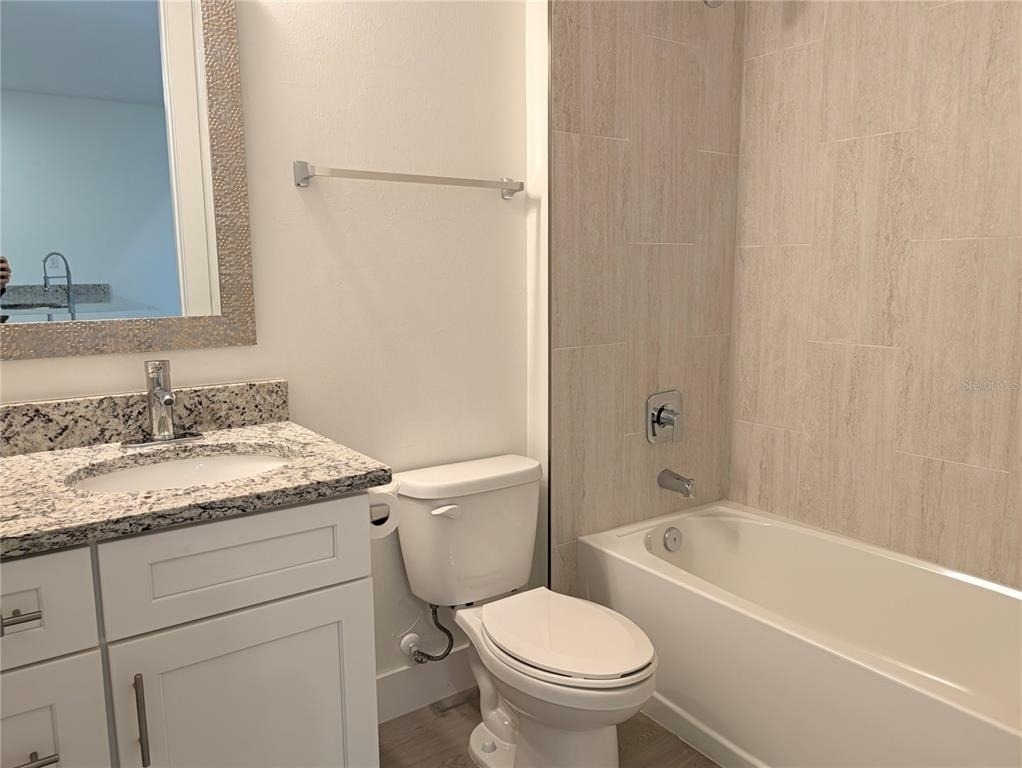 174 Madrid Boulevard - Photo 20