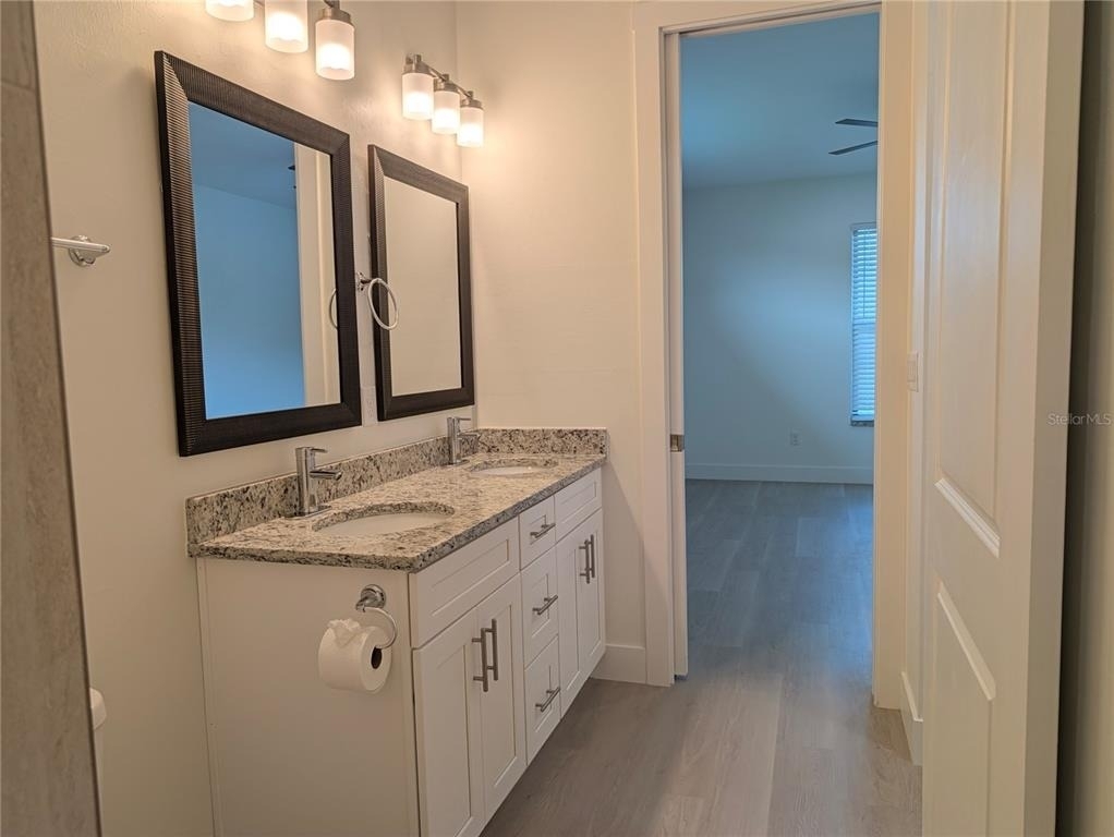 174 Madrid Boulevard - Photo 11