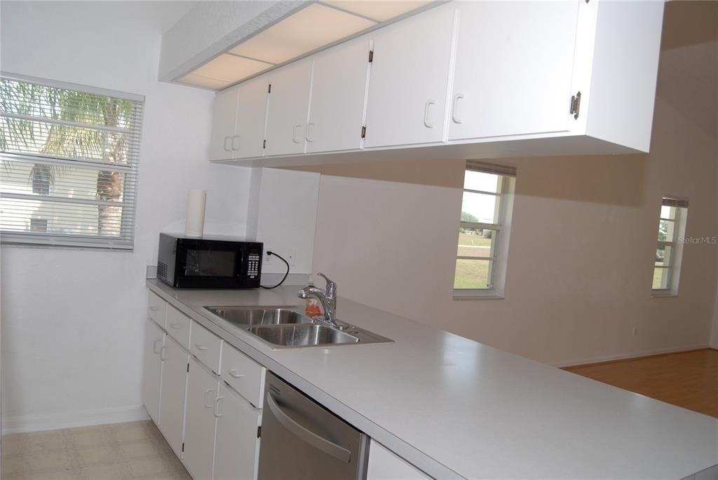 1512 Rio De Janeiro Avenue - Photo 9